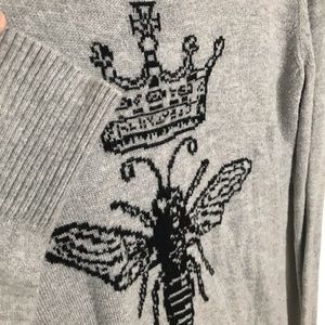 Queen bee sweater